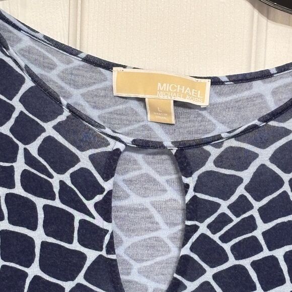 Michael Michael Kors | Keyhole Giraffe Print Navy Blue Long Sleeve Blouse Size L - Picture 7 of 16